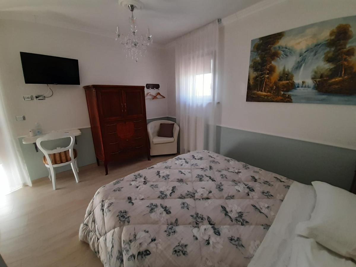 B&B Domus Aurea 20 San Giovanni Teatino Exteriör bild